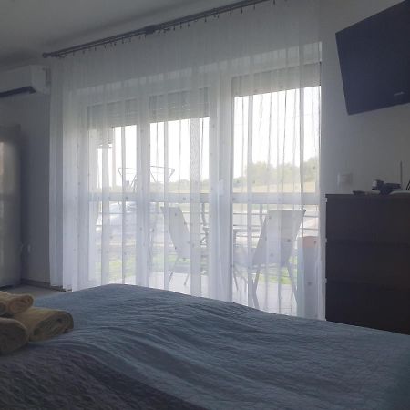 Liliom Apartman Leilighet Hévíz Eksteriør bilde